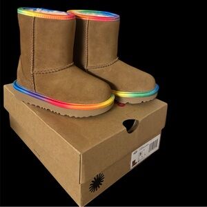 UGG Kids Boots in Brown with Rainbow Trim Toddler Size 9 New Hard Find